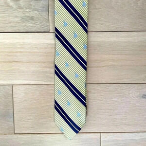 𝅺mckenzie tribe striped‎ tie